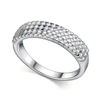 Кольцо из серебра с фианитами