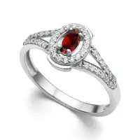 Серебряное кольцо с гранатом и фианитами