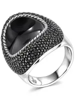 Серебряное кольцо с черным ониксом и шпинелью