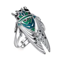 Кольцо из серебра с эмалью и фианитами «Цикада»