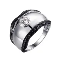 Кольцо из серебра с фианитами