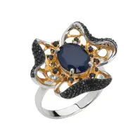 Серебряное кольцо с сапфирами в позолоте «Цветок» Серебряное кольцо с сапфирами в позолоте «Цветок»