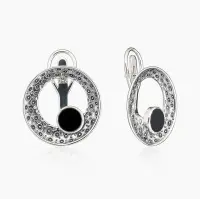 Серьги из серебра с камнем оникс Серьги из серебра с камнем оникс