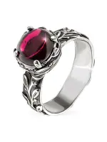 Кольцо с гранатом Кольцо с гранатом