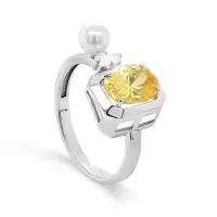 Кольцо из серебра с фианитом и жемчугом