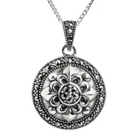 Серебряный кулон на цепи с марказитами Swarovski