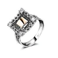 Кольцо из серебра в позолоте с фианитом