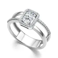 Серебряное кольцо с горным хрусталем и фианитами