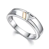 Серебряное кольцо с бриллиантом