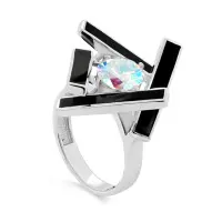 Кольцо из серебра с фианитом и эмалью Кольцо из серебра с фианитом и эмалью