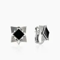Серьги из серебра с камнем оникс Серьги из серебра с камнем оникс