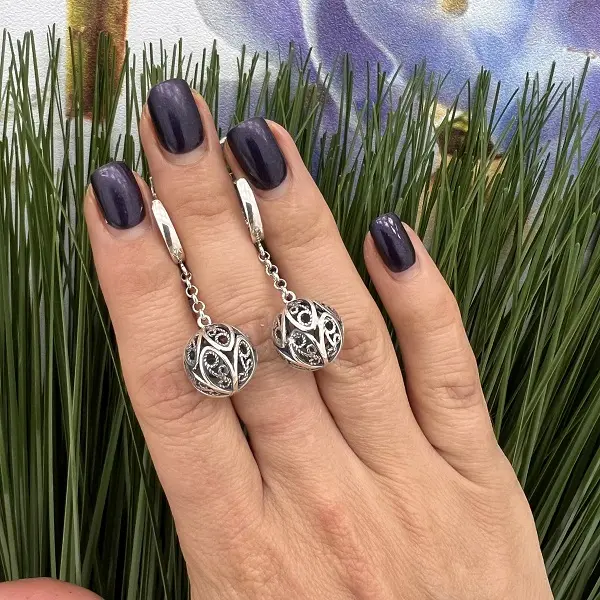 Серебряные серьги «Пасхальный шар»