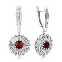 Серьги из серебра с гранатом и фианитами Серьги из серебра с гранатом и фианитами