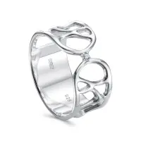 Кольцо из серебра с бриллиантом Кольцо из серебра с бриллиантом