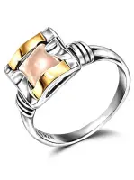 Серебряное кольцо с розовым кварцем и золотом Серебряное кольцо с розовым кварцем и золотом
