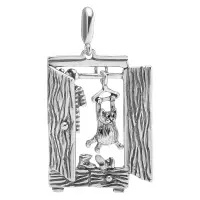 Серебряная подвеска «Гардероб»