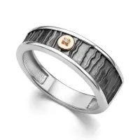 Серебряное кольцо с бриллиантом