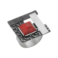 Кольцо из серебра с кораллом Кольцо из серебра с кораллом