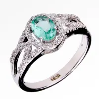 Кольцо из серебра с фианитами и апатитом