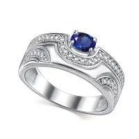 Серебряное кольцо с сапфиром и фианитами