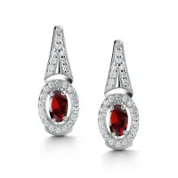 Серебряные серьги с гранатом и фианитами Серебряные серьги с гранатом и фианитами