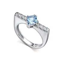 Серебряное кольцо с топазом