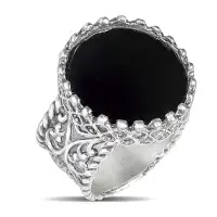 Кольцо из серебра с ониксом