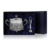 Для сервировки стола