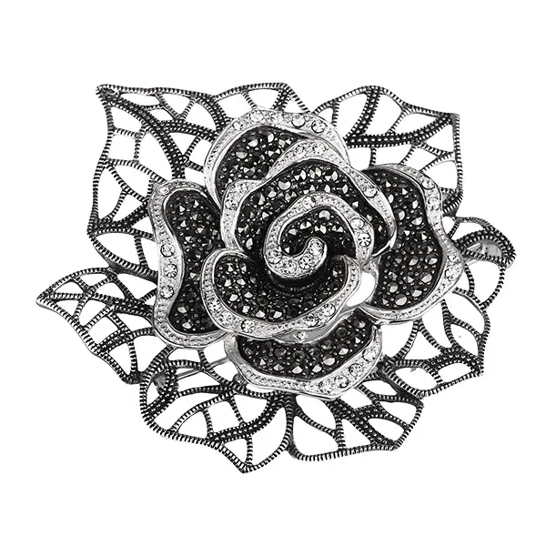 Серебряная брошь с горным хрусталем и марказитами Swarovski