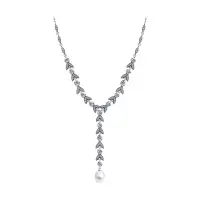 Колье из серебра с жемчугом и фианитами