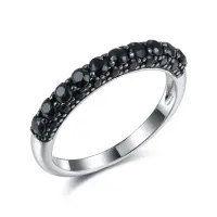 Кольцо из серебра со шпинелью