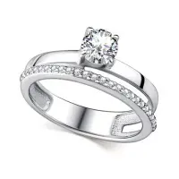 Кольцо из серебра с фианитами