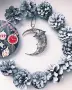 Серебряная елочная игрушка «Месяц»