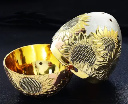 Серебряная солонка «Золотое яичко»