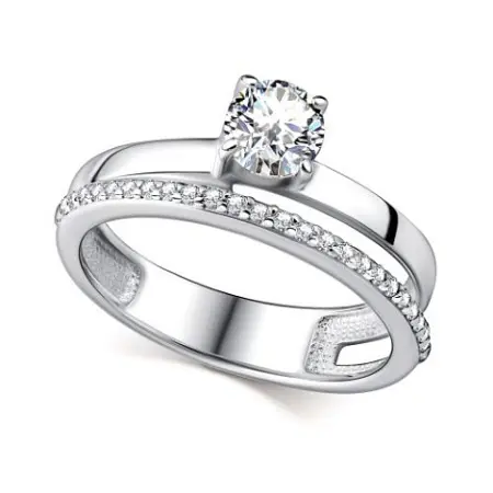 Кольцо из серебра с фианитами