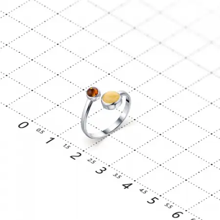 Серебряное разъемное кольцо с янтарем