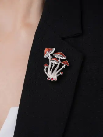 Брошь из серебра с эмалью «Грибы»