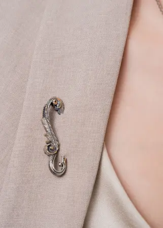 Брошь из серебра с позолотой