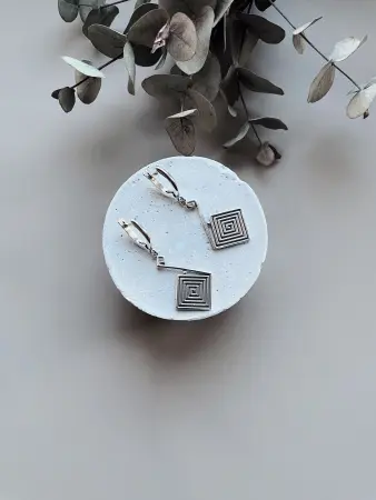 Серьги из серебра «Лабиринт ромб»