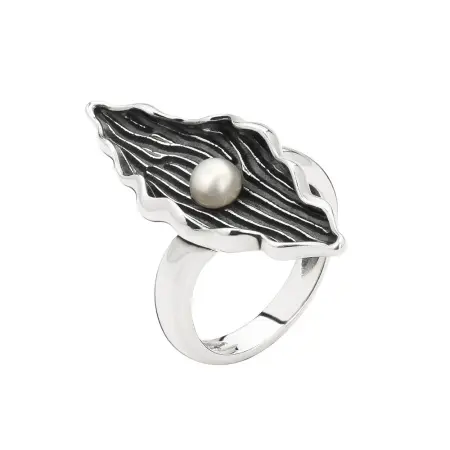Серебряное кольцо с жемчугом