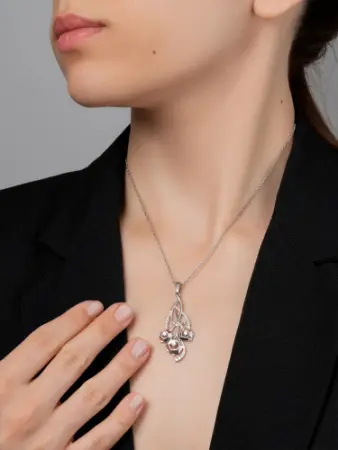 Подвеска из серебра с финитами «Цветы Цикуты»