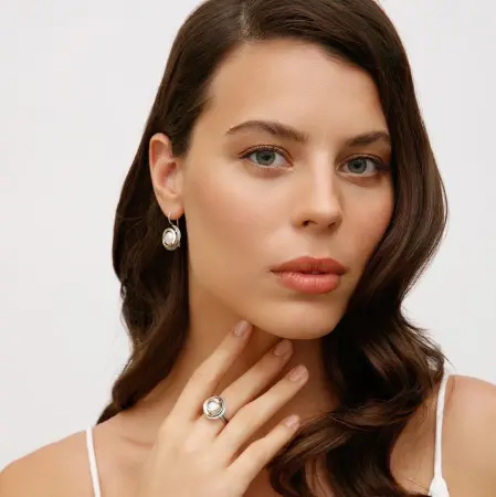 Серебряное кольцо с жемчугом и позолотой