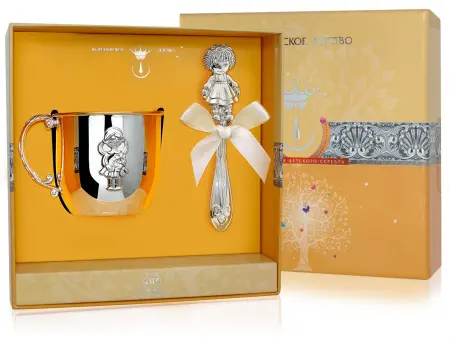 Серебряный набор «Девочка» кружка и погремушка