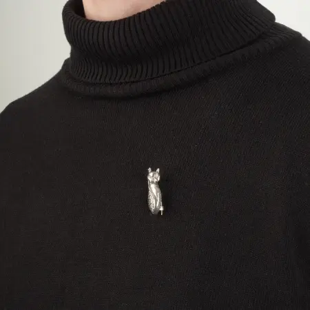 Серебряная брошь «Бастет»