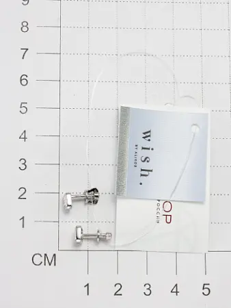 Серебряные серьги-пусеты с бриллиантами