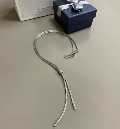 Колье из серебра «Галстук» с фианитами