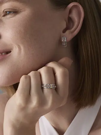 Серебряные серьги с позолотой и бриллиантами