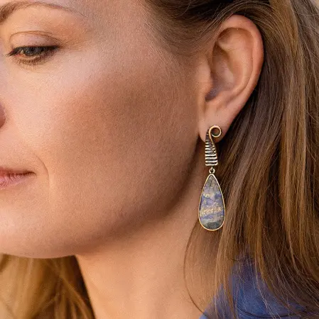 Серебряные серьги «Лазуритовый Мотив»