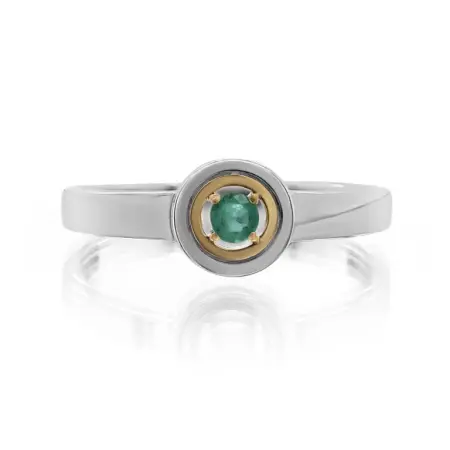 Кольцо из серебра с изумрудом в позолоте