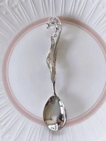 Серебряная чайная ложка «Ландыш»